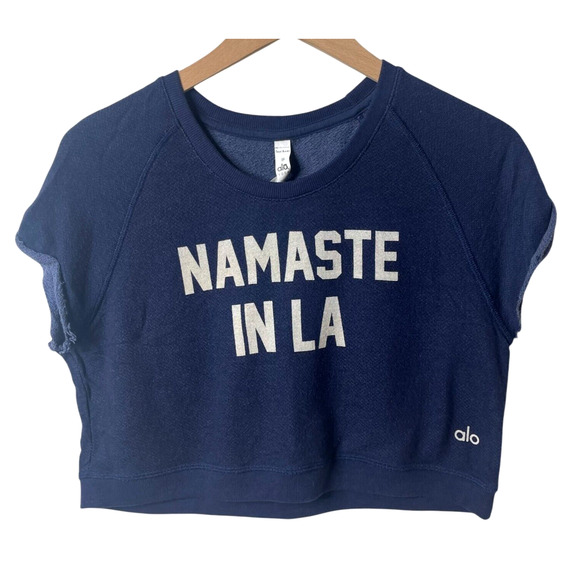 ALO Yoga Namaste In LA Spell Out Crop Top Raglan Sleeve Crew Neck Blue Small - Picture 1 of 7